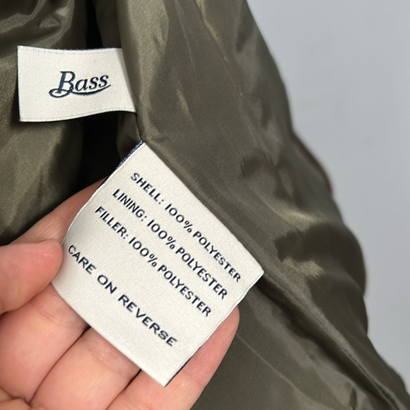 G.H. Bass & Co. Green Quilted Vest Snap Closure size M - Picture 11 of 12